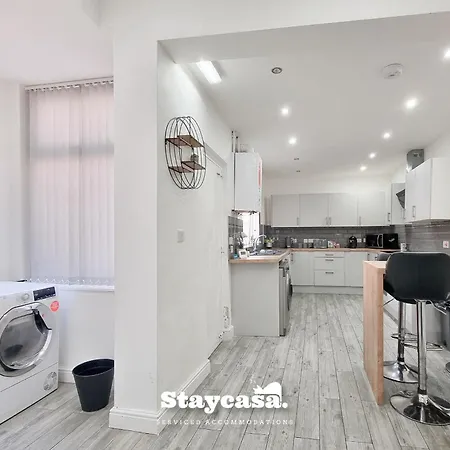 Cowesby Co-Living - Private Room Self-Cater Manchester Exterior photo